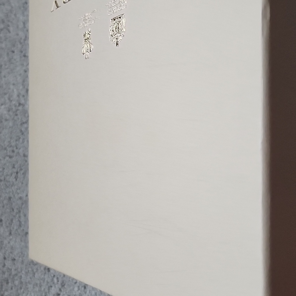 Burberry Gift Box - Picture 4 of 5